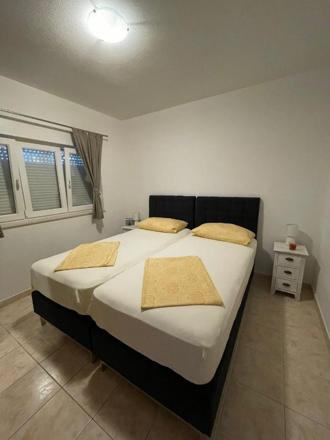 Apartments Mavarcica Trogir Exterior foto
