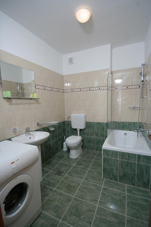 Apartments Mavarcica Trogir Quarto foto
